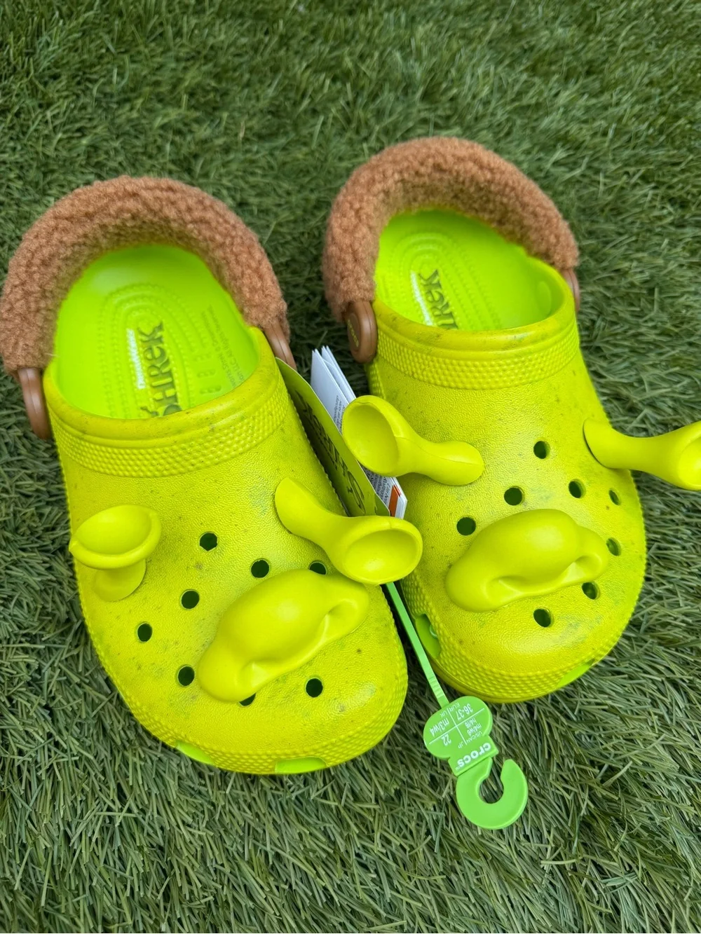 NEW SHRECK CROCS Kids' Fuzzy-Lined Clogs in Neon Yellow with Brown Trim